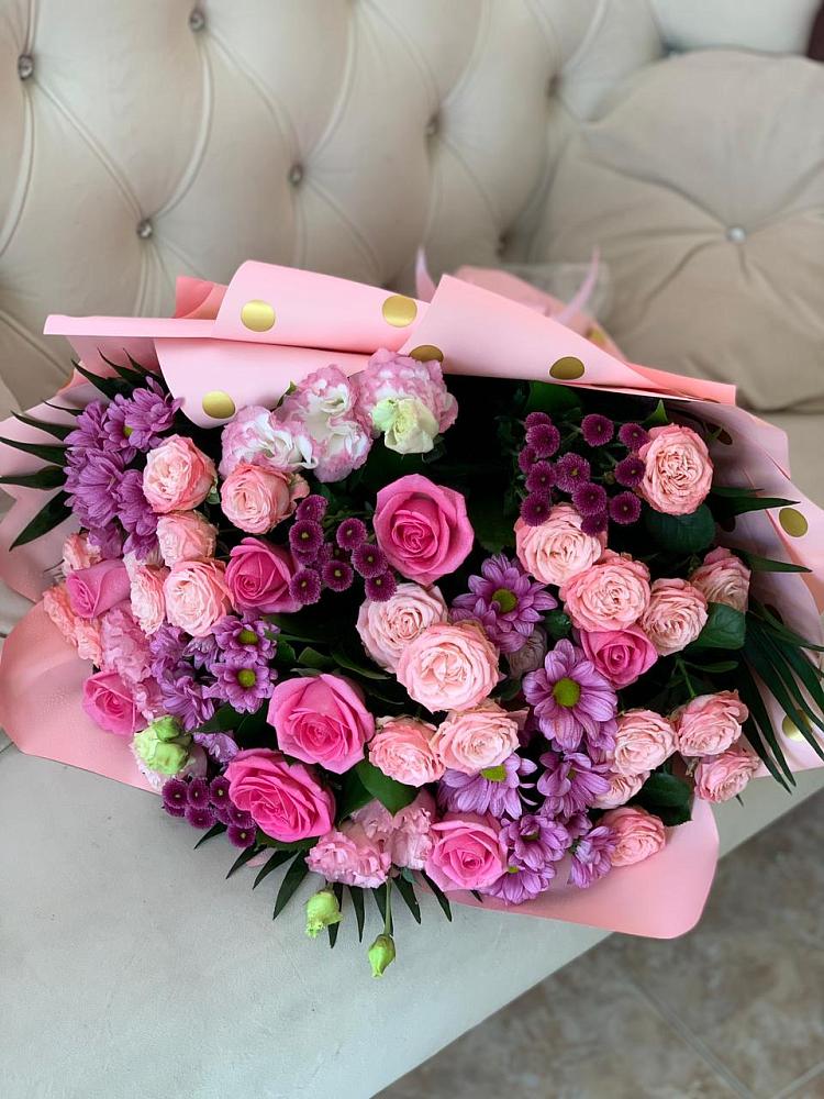 Букет цветов из: Хризантемы, Розы и Лизиантусы в Ямской