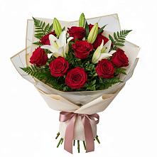 Букет цветов из:  Лилии и Розы в Ямской