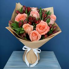 Букет цветов из:  Розы и Альстромерии в Ямской