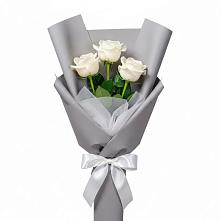 Букет 3 белые розы в Ямской