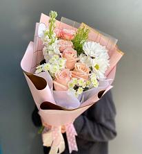 Букет цветов из:  Хризантемы и Розы в Ямской