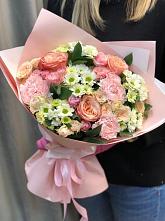 Букет нежные объятья в Ямской Букет цветов из: Гвоздики, Розы и Хризантемы в Ямской