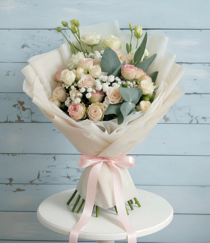 Букет цветов из: Розы и Лизиантусы в Ямской