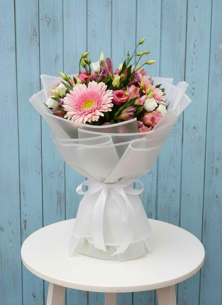 Букет цветов из: Герберы, Альстромерии и Лизиантусы в Ямской