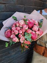 Букет розы в пальмах в Ямской Букет цветов из: Розы в Ямской