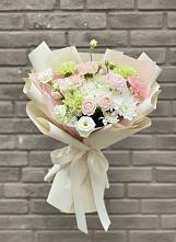 Букет цветов из:  Гвоздики, Розы, Лизиантусы и Хризантемы в Ямской