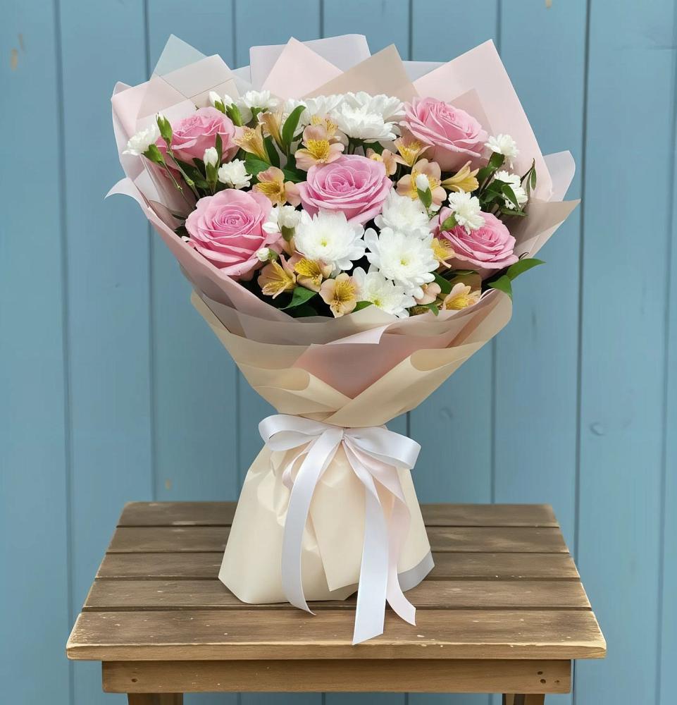 Букет цветов из: Гвоздики, Орхидеи и Розы в Ямской