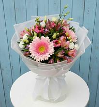 Букет цветов из:  Герберы, Альстромерии и Лизиантусы в Ямской