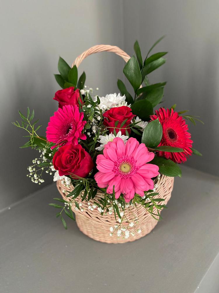 Цветочная композиция из Розы, Хризантемы и Герберы в корзине в Ямской