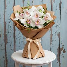 Букет цветов из:  Орхидеи и Розы в Ямской